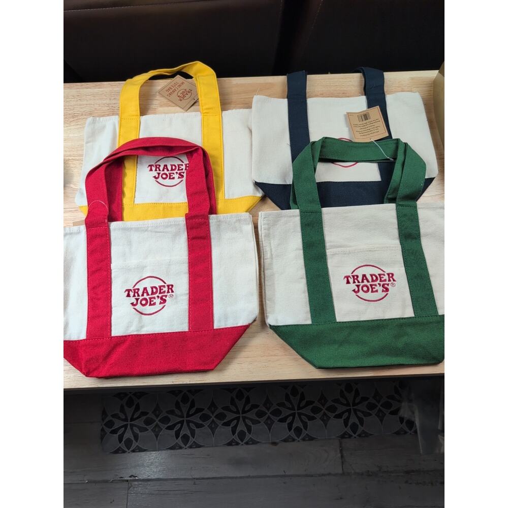 Lot Of 4 NEW Trader Joe’s Mini Canvas Reusable Tote Bags - All 4 Colors - - Picture 3 of 5